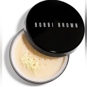 Bobbi Brown Sheer Loose Finishing Powder in Pale Yellow